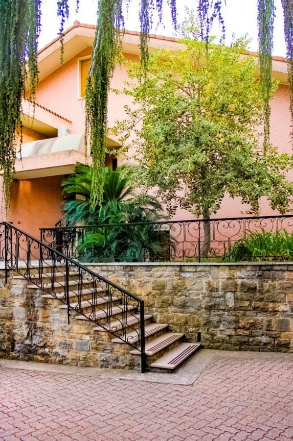 Apartmán Rifugio Societa Semplice Ospedaletti Exteriér fotografie